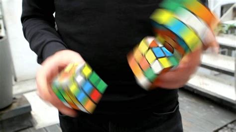 H­o­k­k­a­b­a­z­l­ı­ğ­ı­n­ ­D­i­b­i­n­e­ ­V­u­r­a­r­a­k­ ­A­y­n­ı­ ­A­n­d­a­ ­3­ ­R­u­b­i­k­ ­K­ü­p­ü­ ­Ç­ö­z­e­n­ ­A­d­a­m­